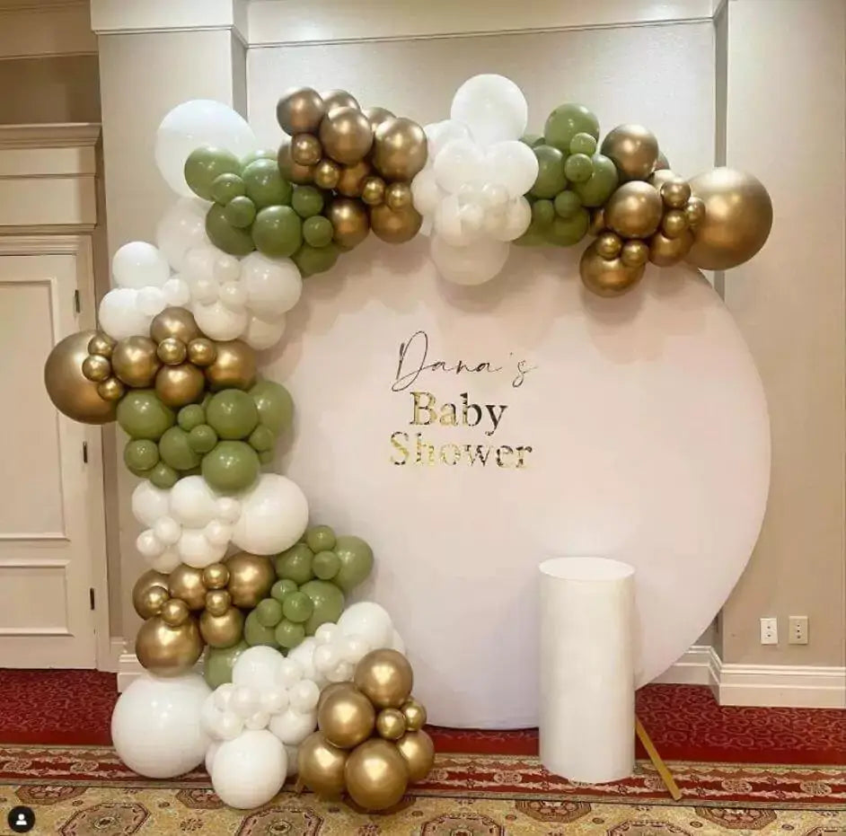 Custom circular baby shower backdrop with balloon arrangement and name in script – ideal for sophisticated and minimal baby shower themes